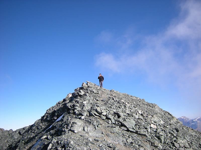 20081025_mazzaspitz 021.jpg - Michi auf dem Gipfel